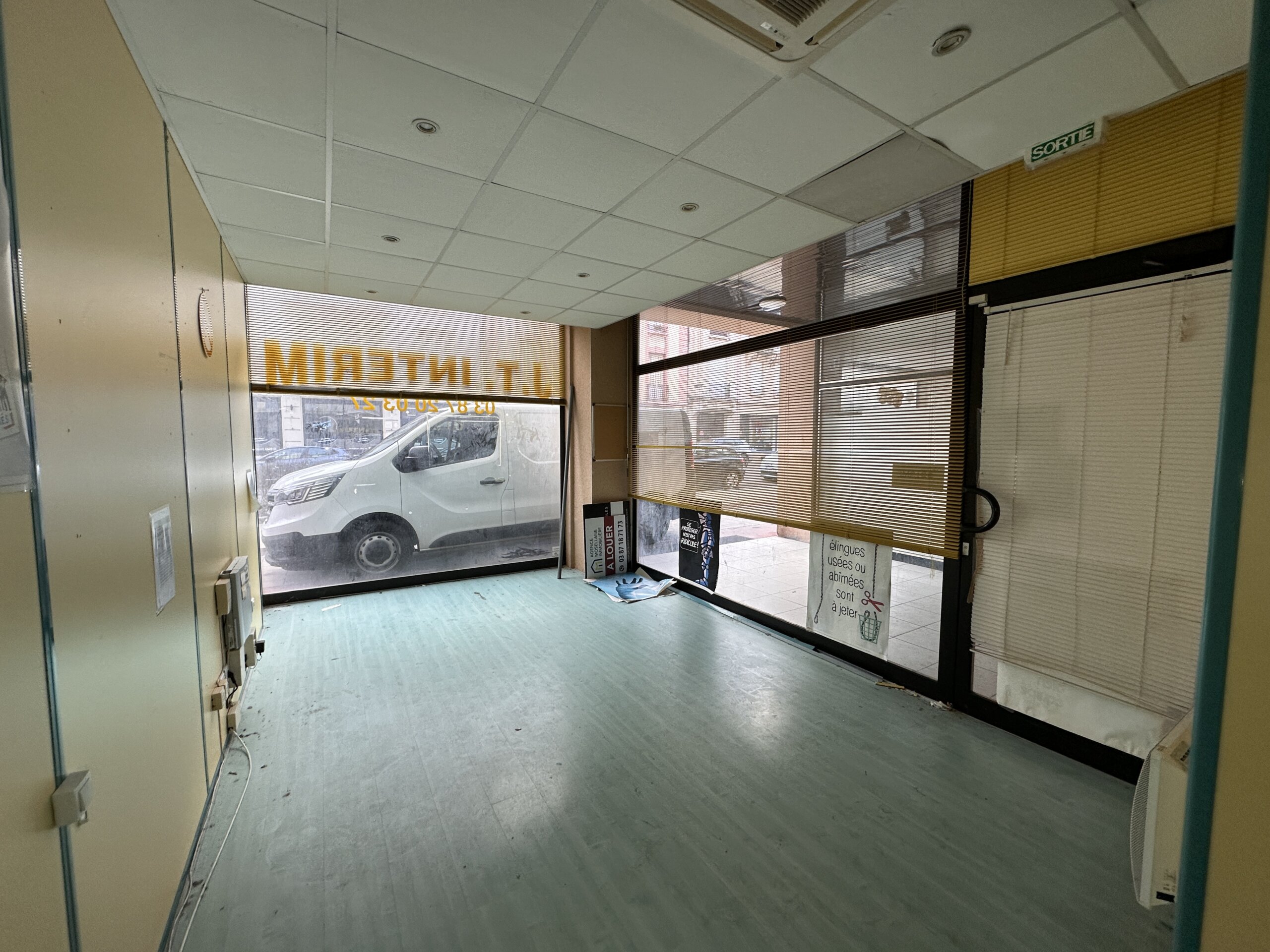 Agence Mosellane Immobilière Local commercial - 108.65m² - METZ (57000)  